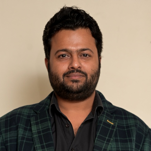 Portrait of invited speaker 3